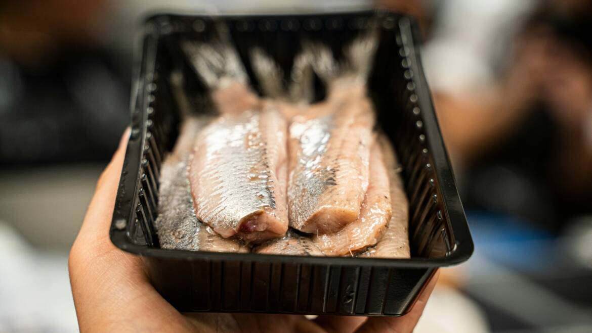 How to eat a Haring?