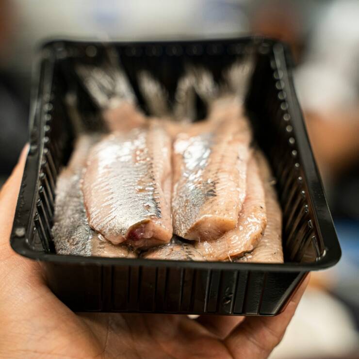 How to eat a Haring?